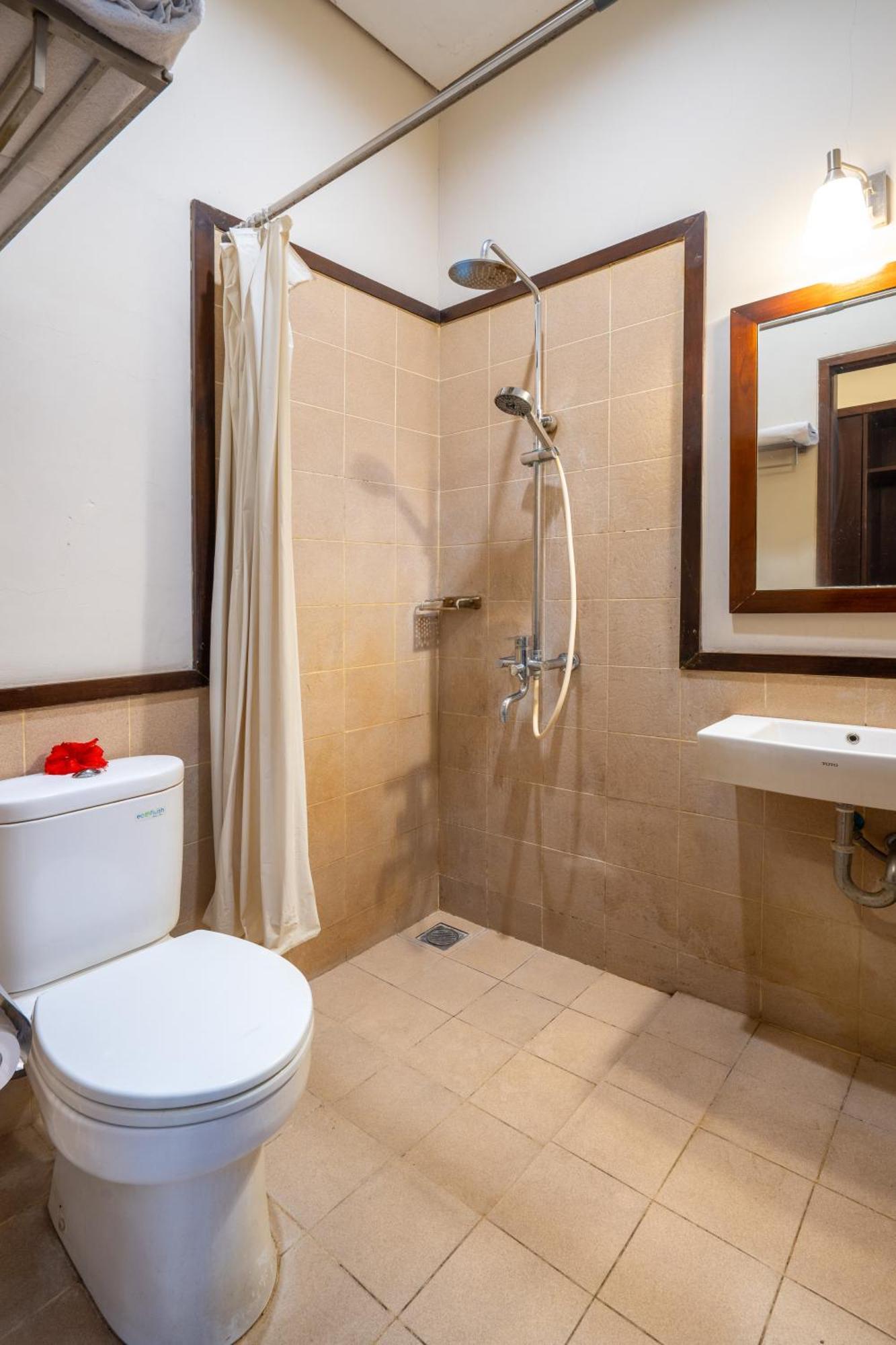 Samawa Transit Hotel Sumbawa Besar Εξωτερικό φωτογραφία