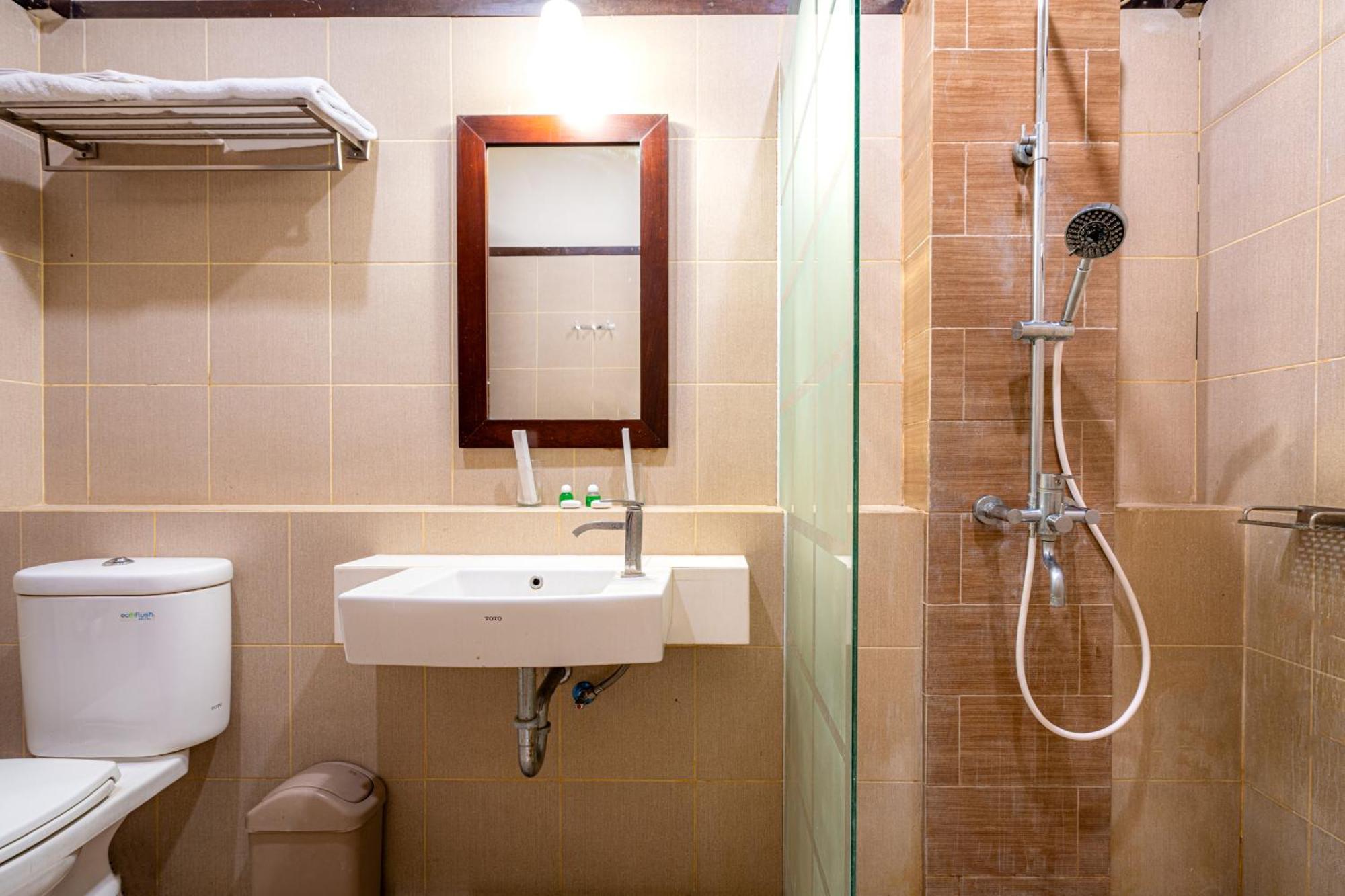 Samawa Transit Hotel Sumbawa Besar Εξωτερικό φωτογραφία